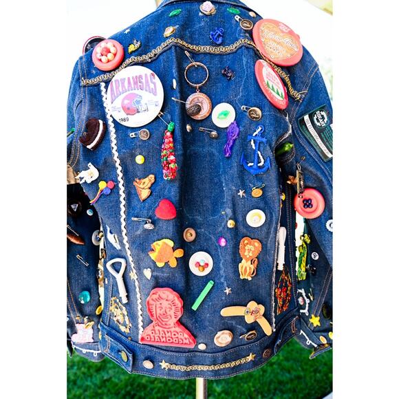 Custom 80's Denim Jean Jacket Levi's Orange Label Charms Pins Patches - Picture 10 of 15